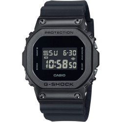 Casio GM-5600UB-1